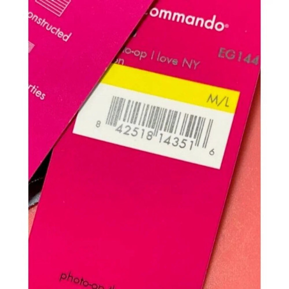 Commando M/L Black I Heart New York Graphic Laser Cut Edges Thong Panties - Picture 5 of 5